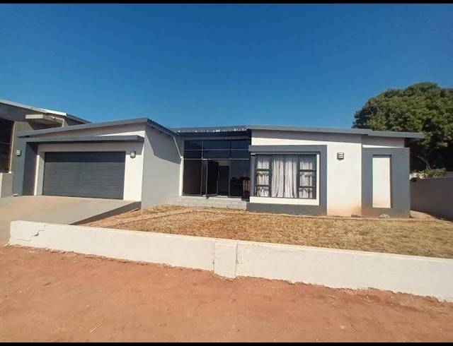 3 BEDROOM HOUSE FOR SALE IN AQUAPARK